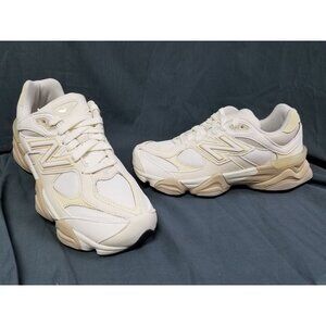 New Balance Kids White and Cream Chunky Sneakers